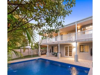 30 Davis Road, Attadale WA 6156