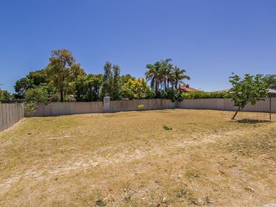 68 Lake Street, Rockingham WA 6168