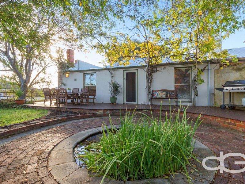 75 South Street, Beaconsfield WA 6162