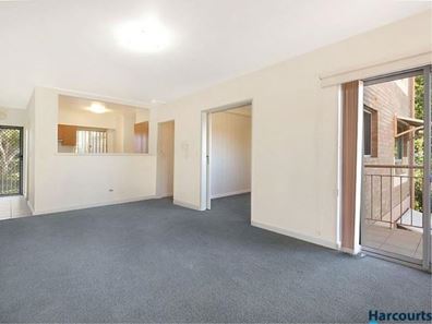 9/15 Friar John Way, Coolbellup WA 6163