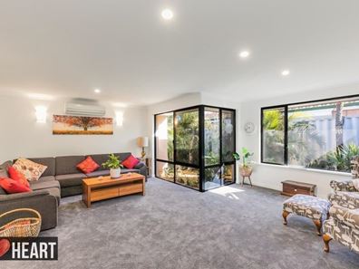 11 Devonian Gardens, Bibra Lake WA 6163