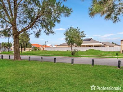 9 Amity Circuit, Shoalwater WA 6169