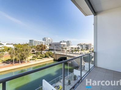 4/4 Torcello Mews, Mandurah WA 6210