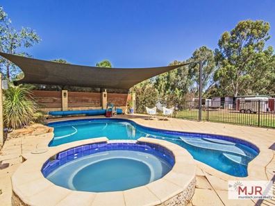 200 Hopkinson Road, Darling Downs WA 6122