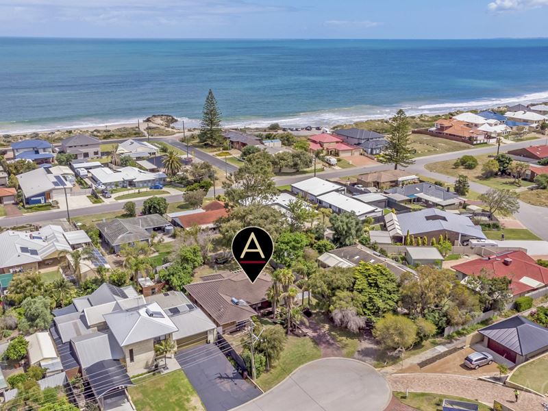 32 Collier Street, Silver Sands WA 6210