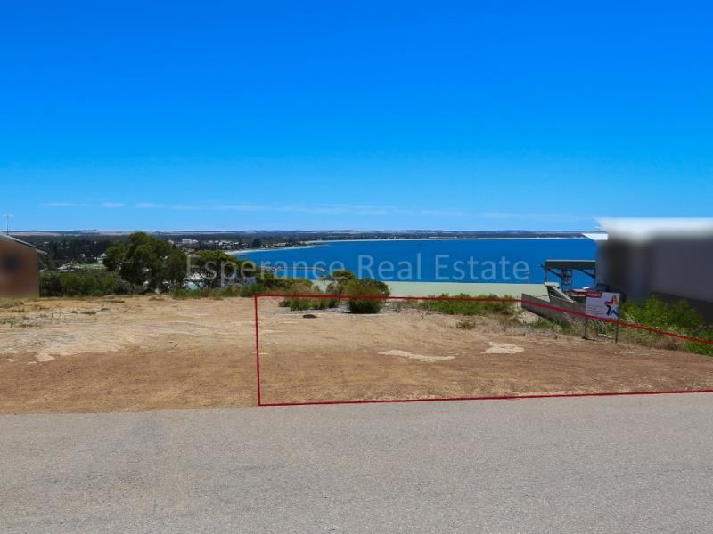 12 Panorama Place, West Beach