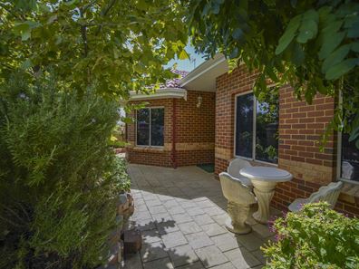11 Brooking Street, South Guildford WA 6055