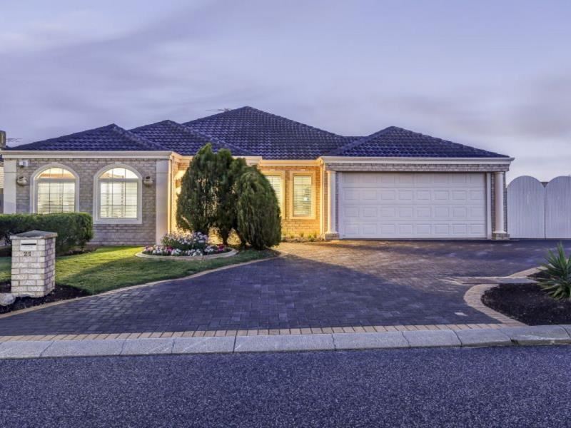 21 Bodrum Crescent, Mindarie WA 6030