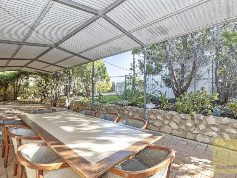 34 Serpentine Gardens, Clarkson