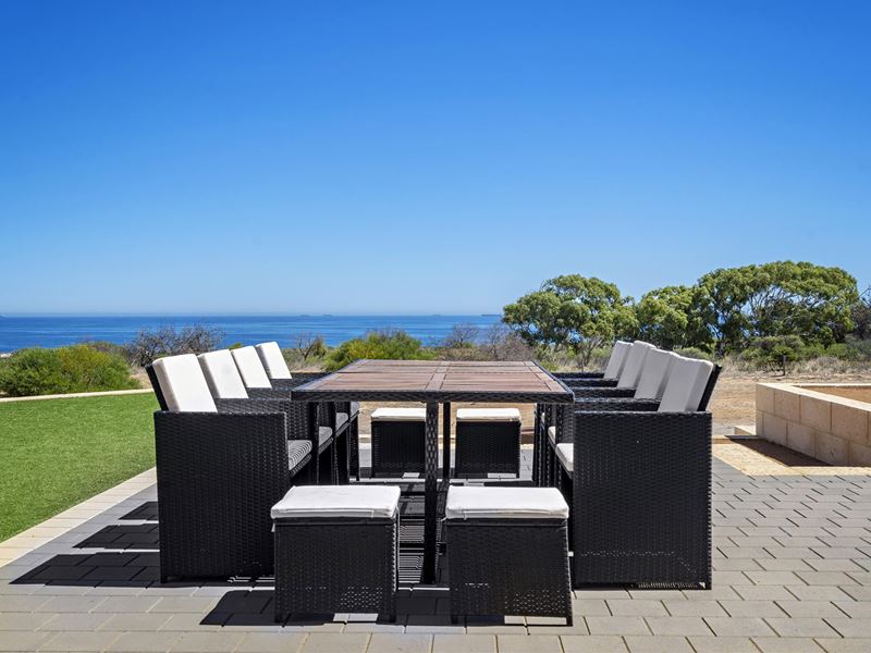 16 Hilltop Loop, Buller