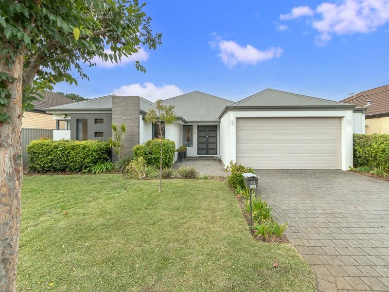 13 Bluestone Loop, Piara Waters WA 6112