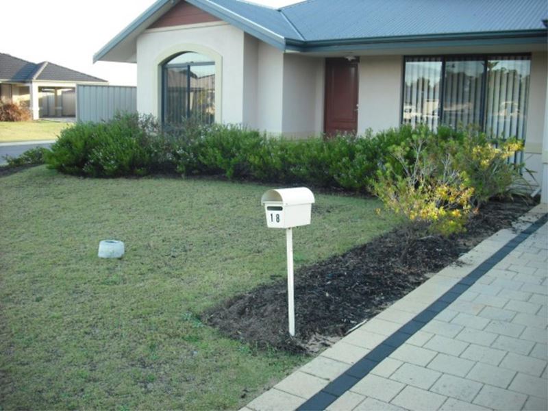 18 Voltaire Way, Secret Harbour