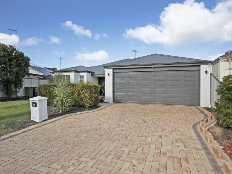 18 Alondro Way, Meadow Springs