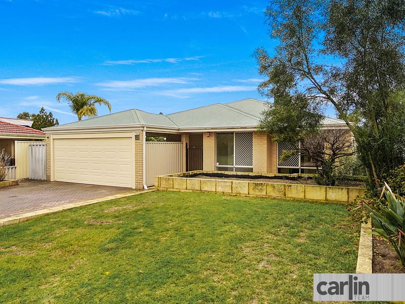 18 Lydiard Retreat, Canning Vale WA 6155