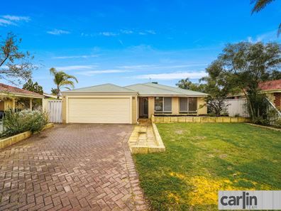 18 Lydiard Retreat, Canning Vale WA 6155
