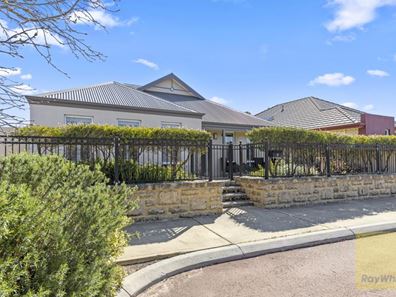 9 Santa Clara Crescent, Clarkson WA 6030