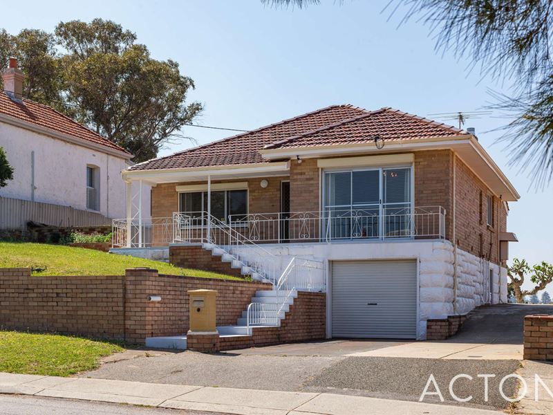 12 Sea View Street, Beaconsfield