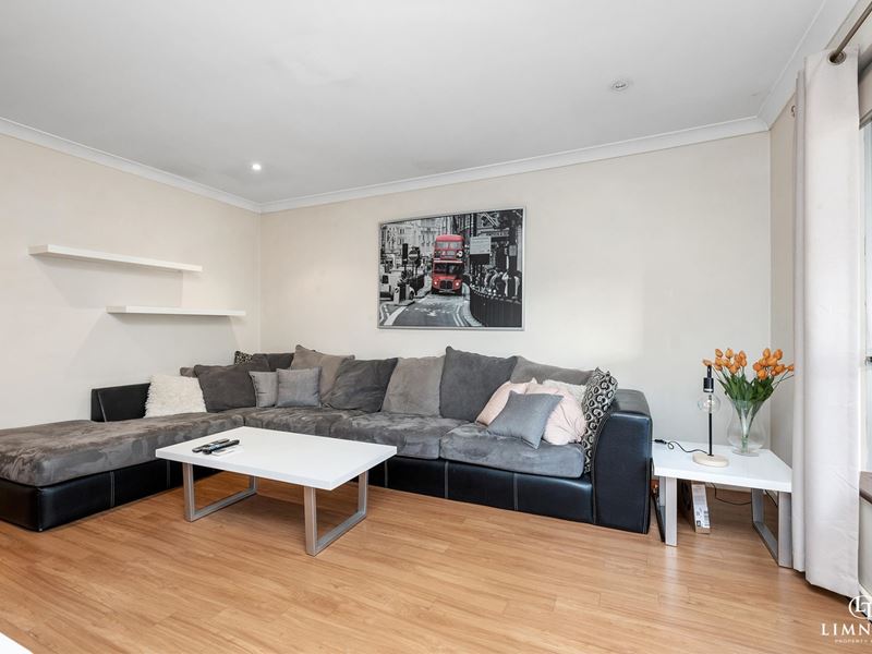 2/18 Waterloo Street, Joondanna