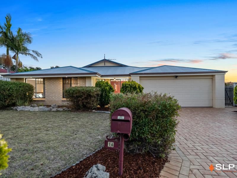 16 Denfield Rise, Carramar