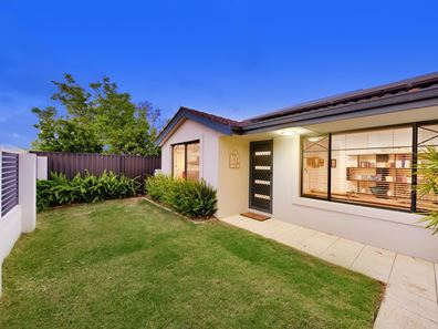 221A Hancock Street, Doubleview WA 6018