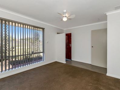 17 Warnbro Sound Avenue, Warnbro WA 6169