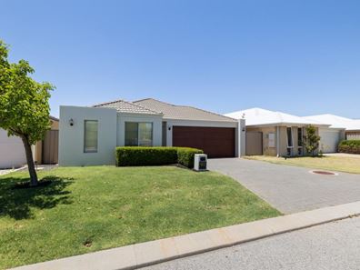 91 Canna Drive, Canning Vale WA 6155