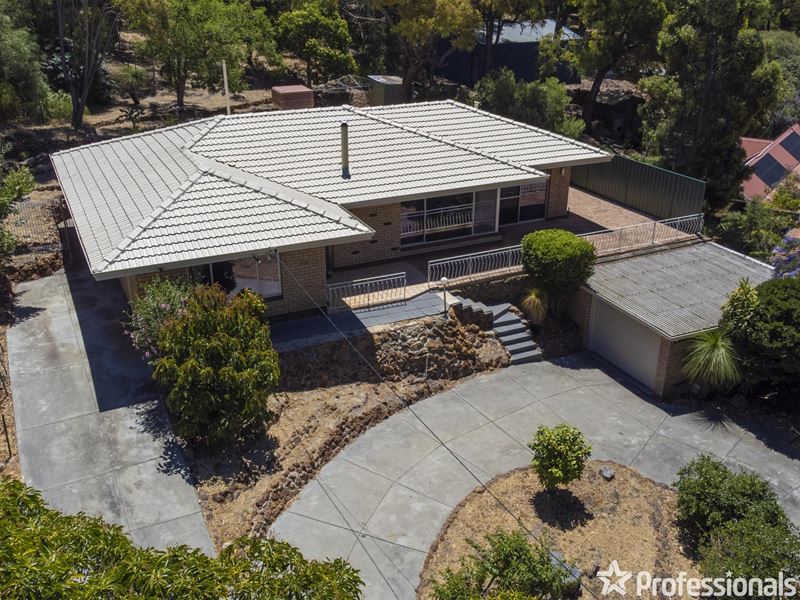 32 Valley Road, Kalamunda