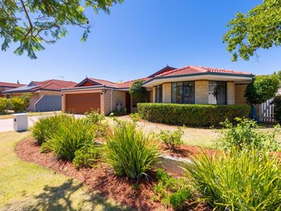 13 Orkney Crescent, Canning Vale WA 6155