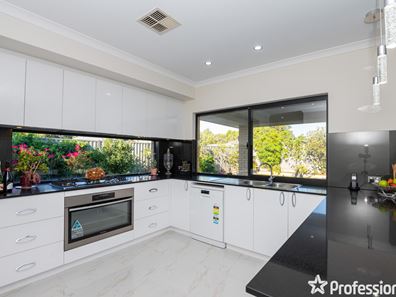 3 Kokoda Boulevard, Byford WA 6122