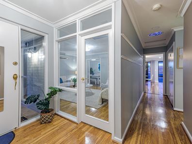 10 Davenport Street, Karrinyup WA 6018