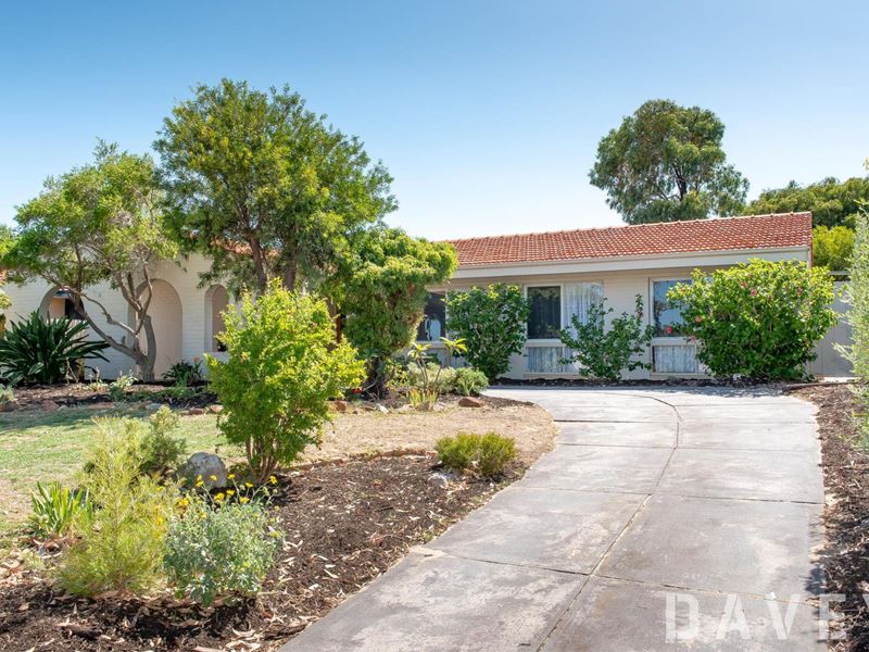 28 Hughes Court, Padbury