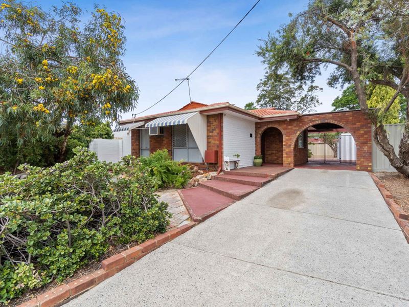 4 Newton Court, Armadale