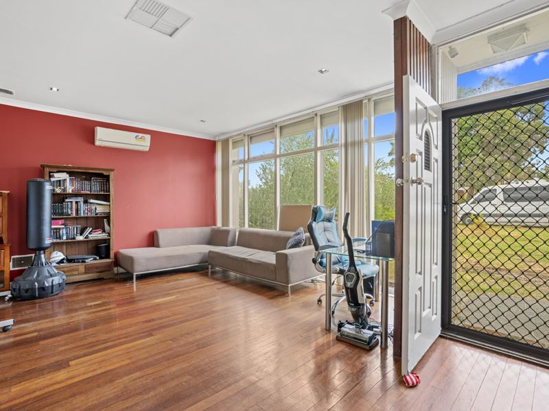 10 Eudoria Street, Gosnells