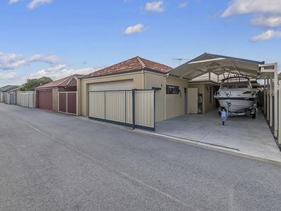 14 Barossa Approach, Rockingham WA 6168