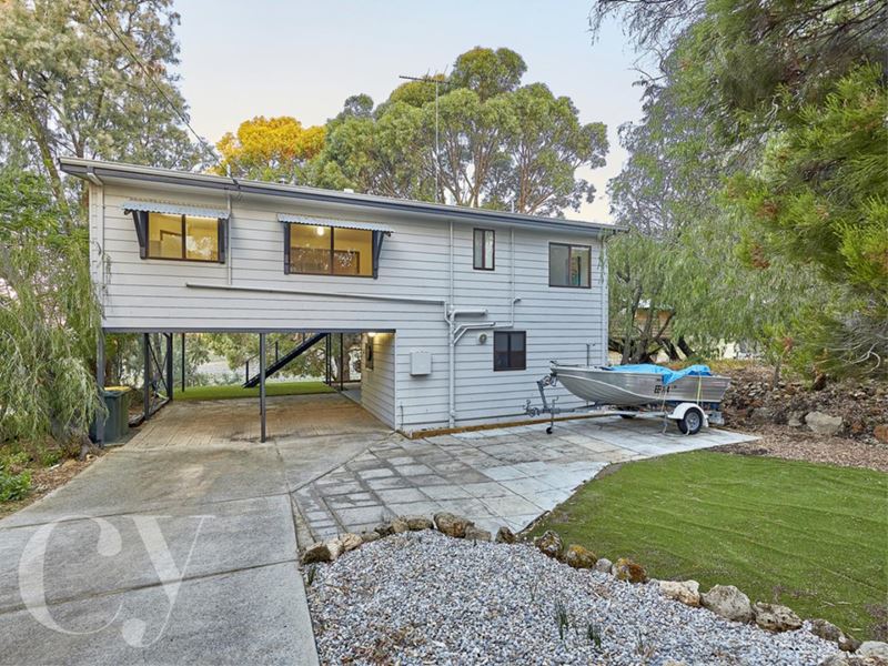 54 Lakeside Terrace, Preston Beach