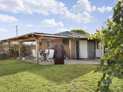 2 Myerick St, Mandurah WA 6210
