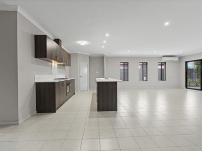 8 Houdan Street, Southern River WA 6110