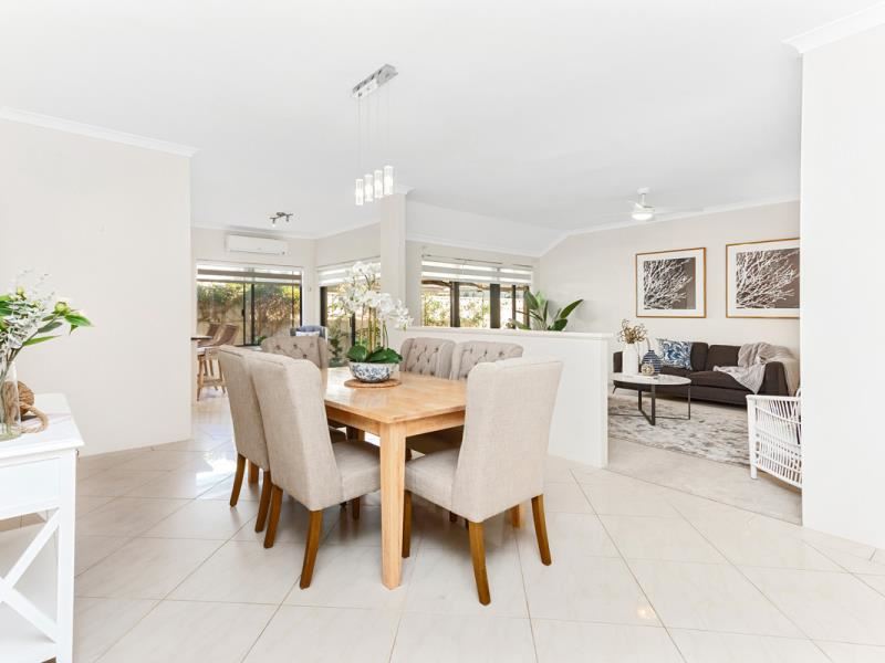 5 Palace Way, Currambine