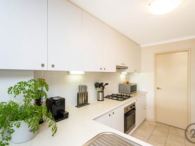 15/3 Piccolo Place, Halls Head WA 6210