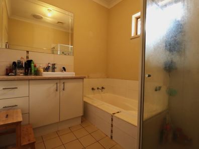 28 Spoonbill Crescent, South Hedland WA 6722