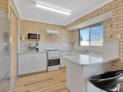 20 Naomi Way, Karloo WA 6530