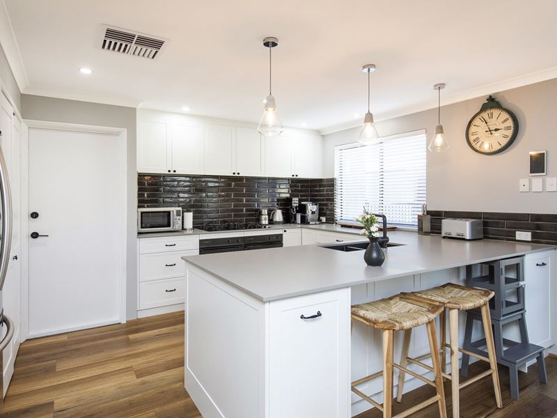 3 Grier Crescent, Baldivis WA 6171