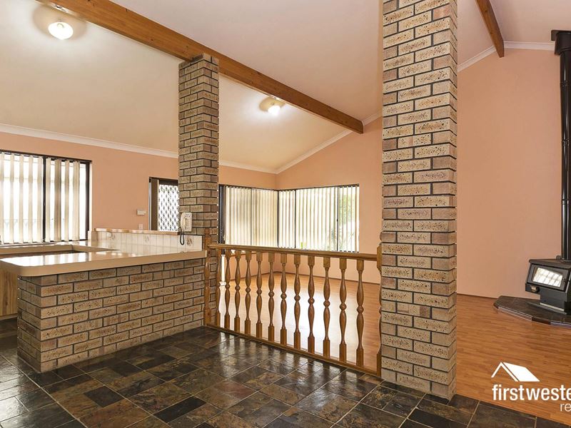 5 Telstar Place, Heathridge