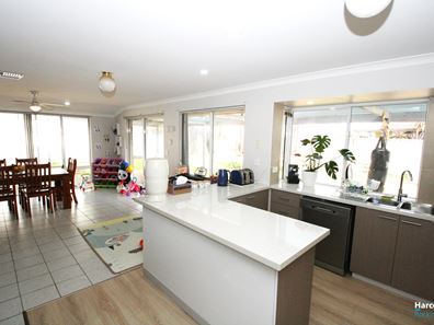 27 Majestic Close, Port Kennedy WA 6172