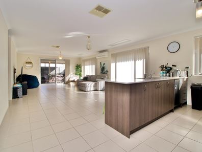 25 Bonnington Way, Baldivis WA 6171