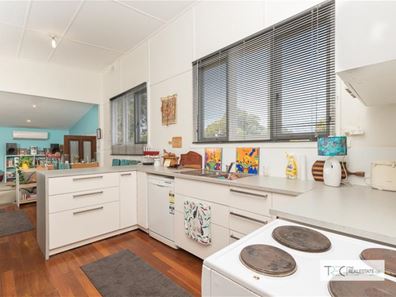 24 Crusader Street, Falcon WA 6210