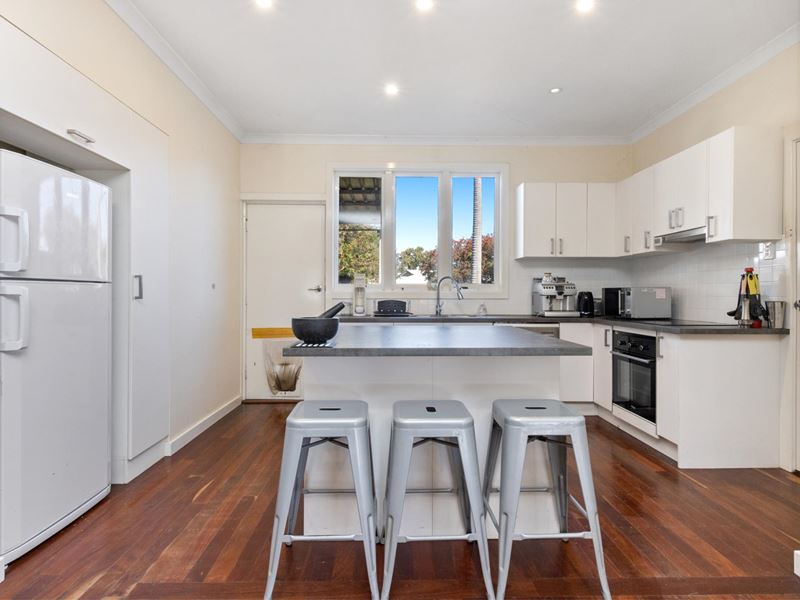 11A Guildford Road, Ashfield