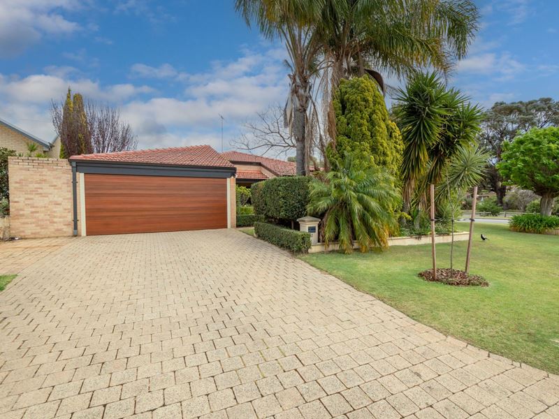 2 Sawley Court, Carine
