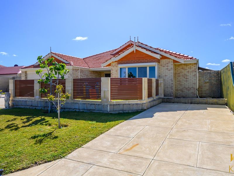 13 Bordeaux Rmbl, Port Kennedy WA 6172