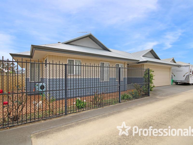 18a Albert Road, Bunbury WA 6230